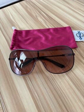 Oakley Women's Brown Lens Shield Sunglasses with Pink Pouch
